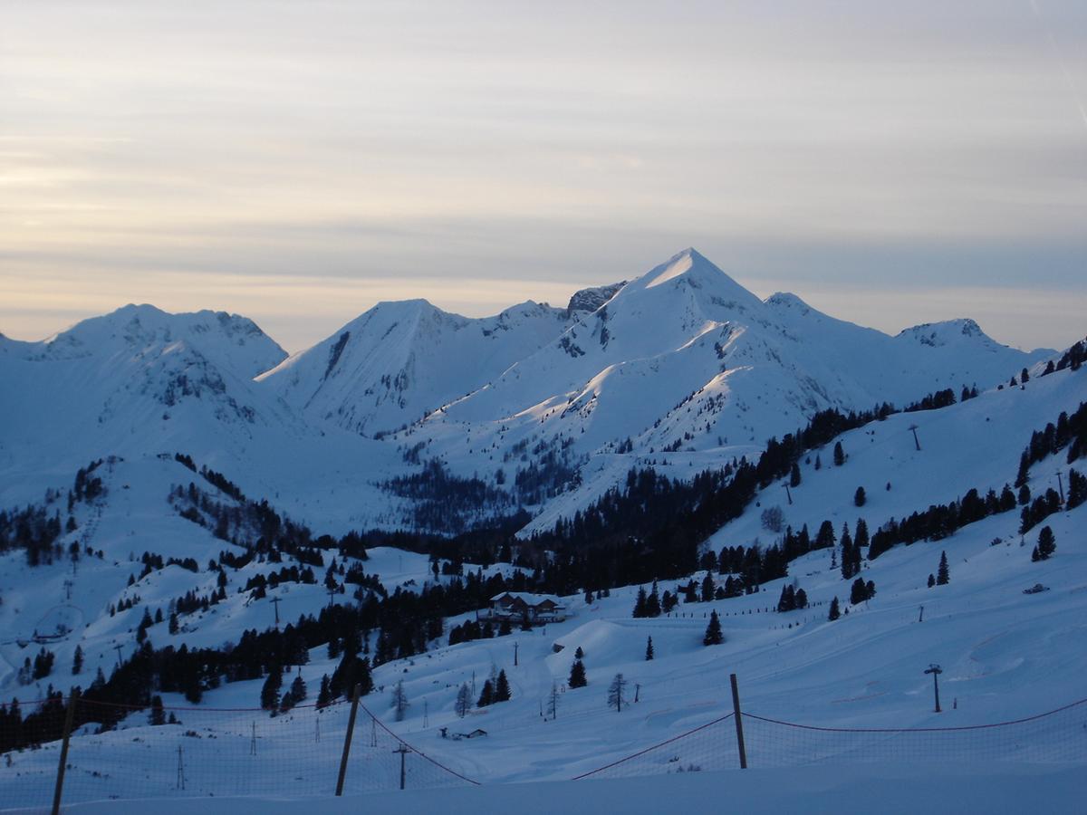 Welcome-Bienvenue-Добро Пожаловать Flachau Exteriör bild